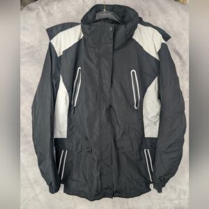 Free Soldier Size XL Ski Coat With Removable Hood Black/White